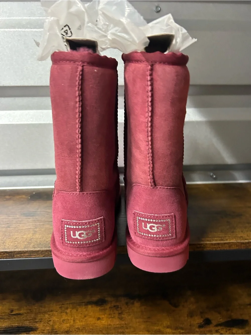 UGG CLASSIC SHORT BLING SANGRIA SHEARLING LINED BOOT US 7 / EU 38 / UK 5.5